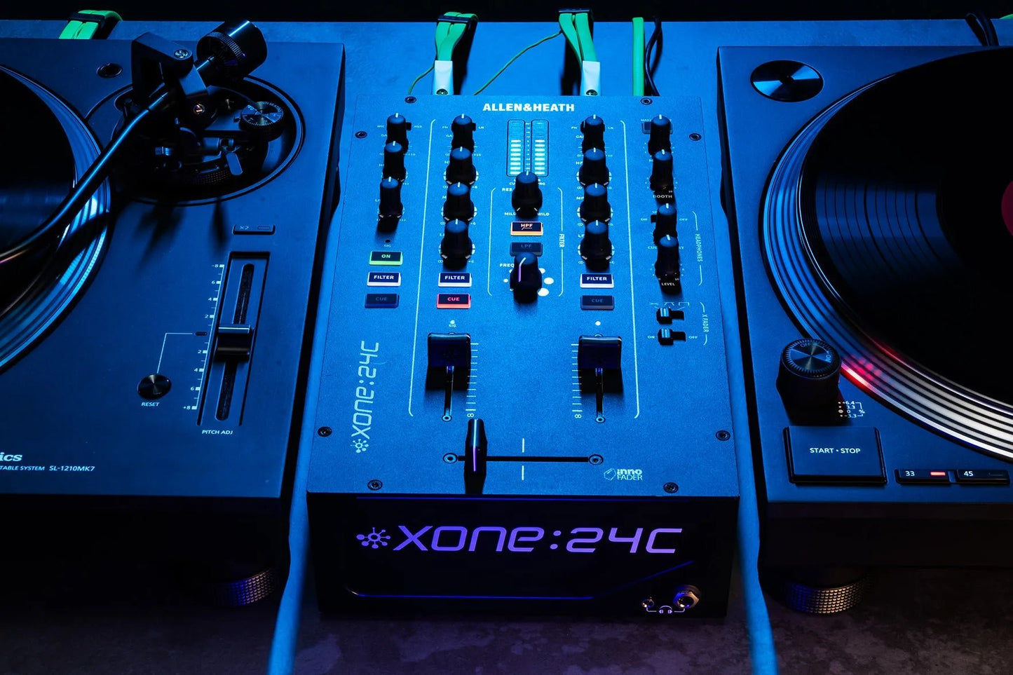 Allen & Heath Xone:24C DJ Mixer - DJ Hub.NO